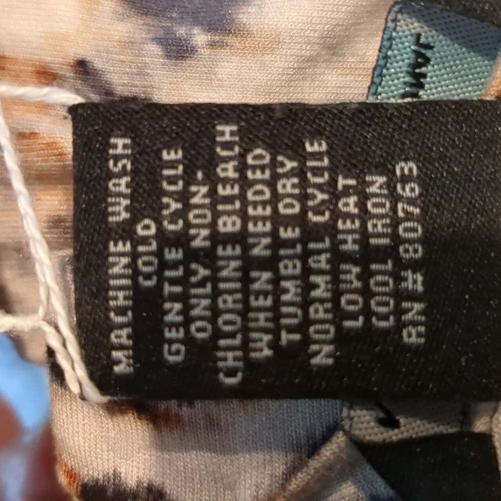 Moda Int Size Medium Dress - Picture 7 of 7